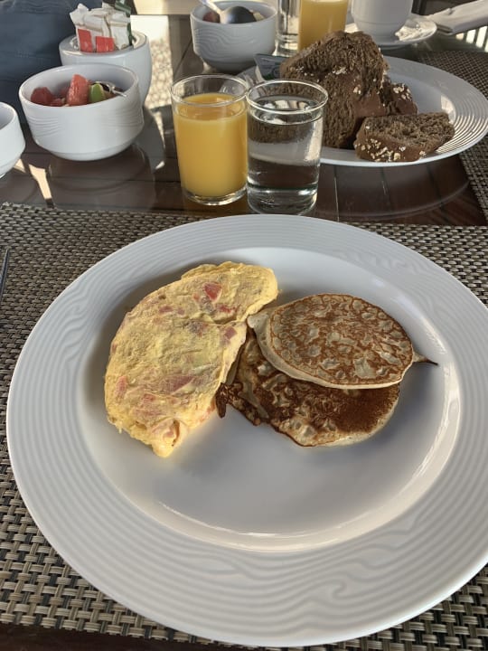 Gastro Miramar Al Aqah Beach Resort