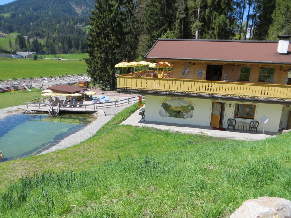 Die originelle Goasshitt'n Hotel Berghof