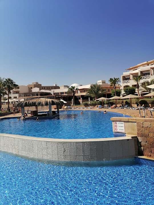 Pool Fort Arabesque Resort, Spa & Villas