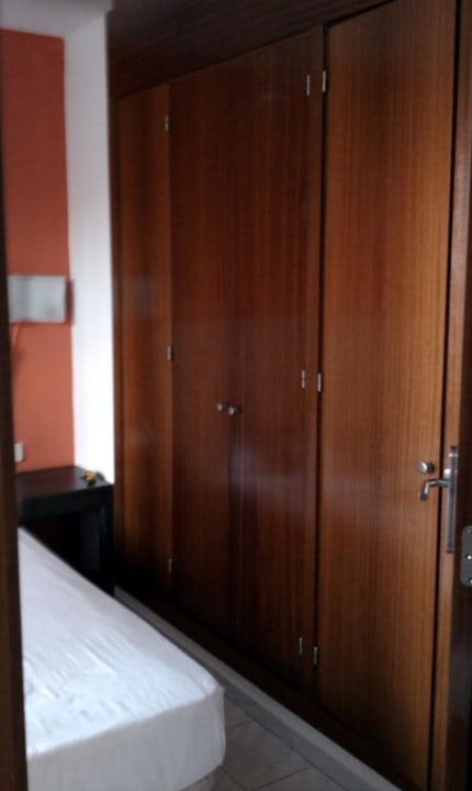 Kleiderschrank SBH Hotel Taro Beach