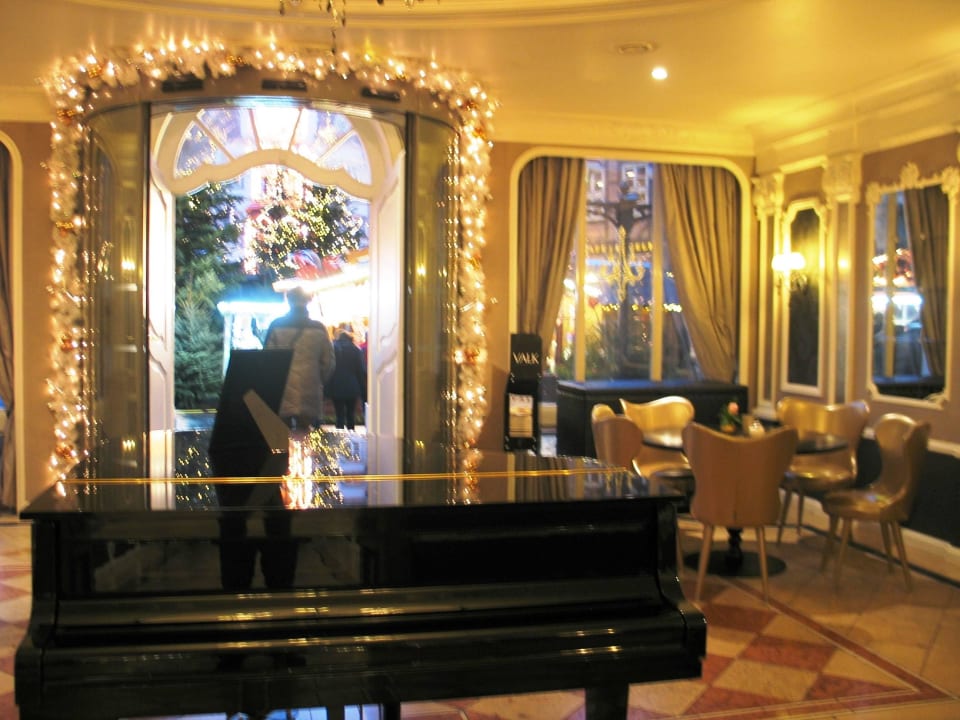 Eingangsbereich vom Marktplatz Hotel Van der Valk Hildesheim