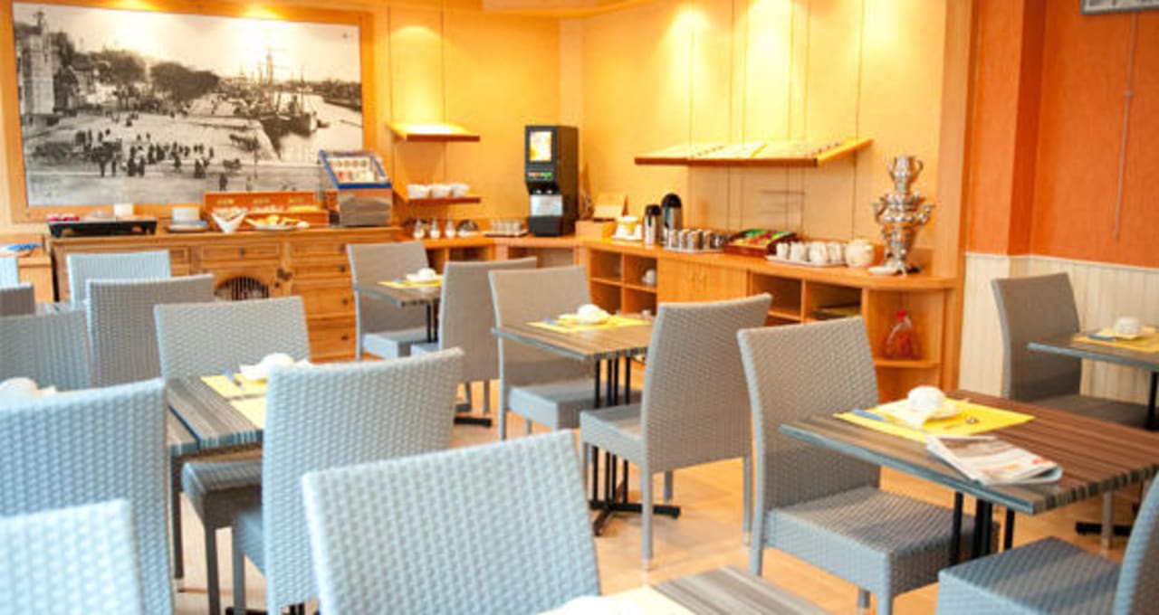 Salle petit-déjeuner Hotel Escale Oceania Lorient