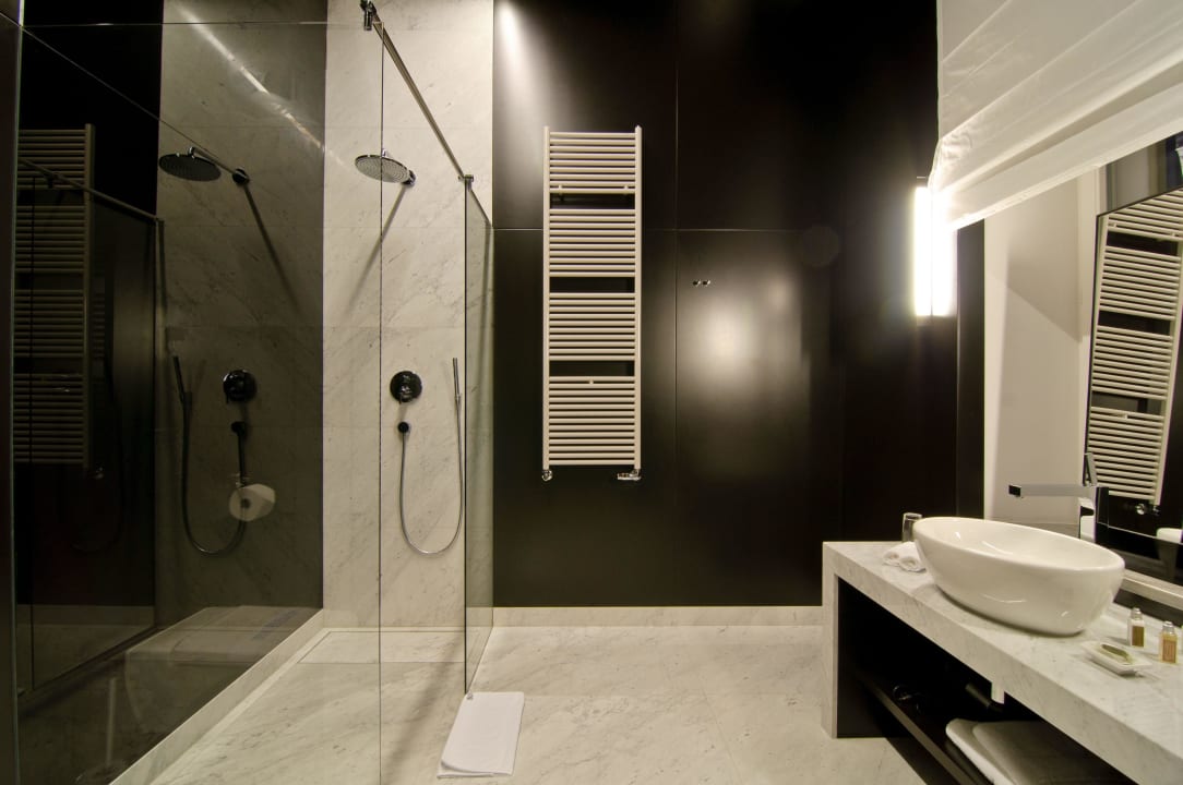 Bathroom Platinum Palace Boutique Hotel & SPA