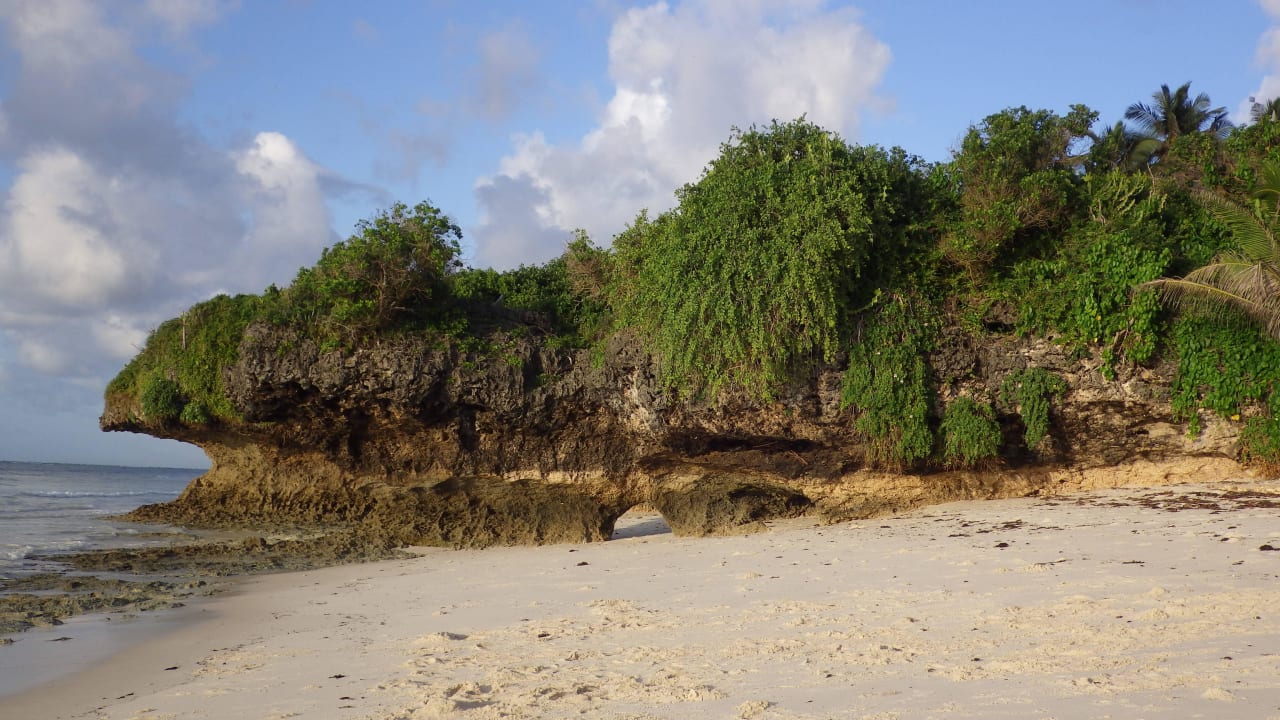 Strandspaziergang Diani Reef Beach Resort & Spa