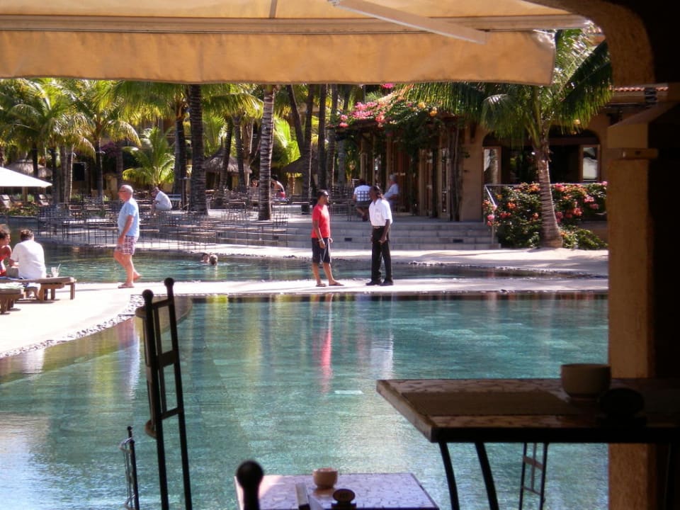 Blick vom Frühstückstisch Mauricia Beachcomber Resort & Spa