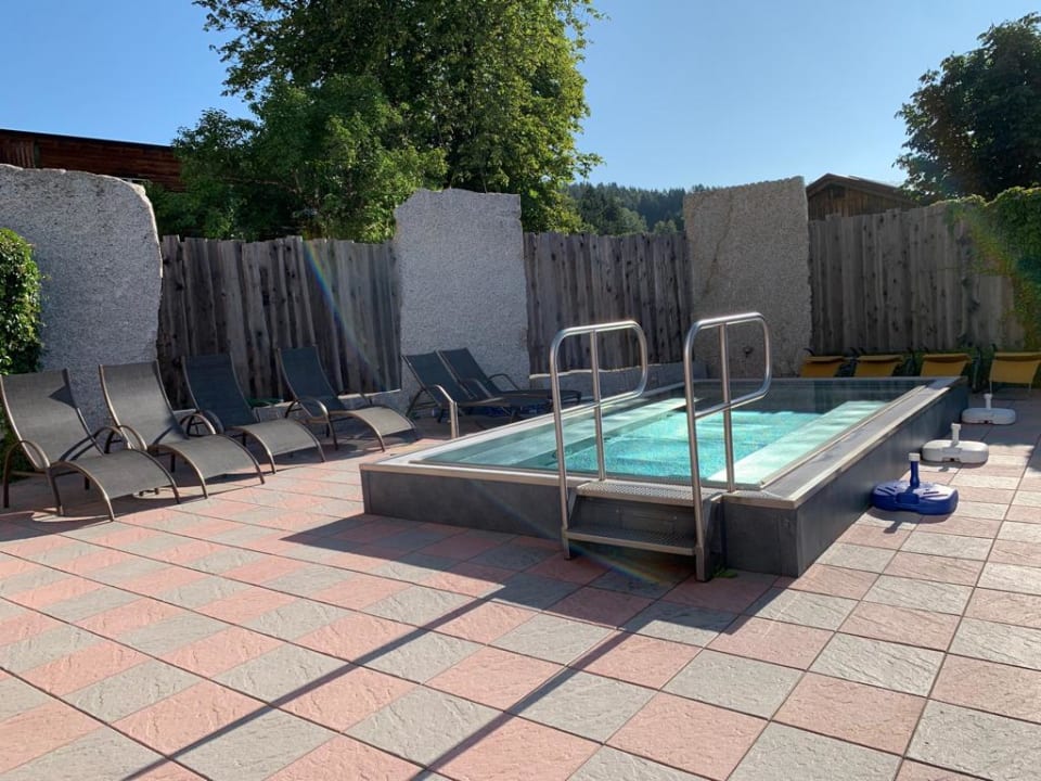 Pool 1. Bier & Wohlfühlhotel Gut Riedelsbach