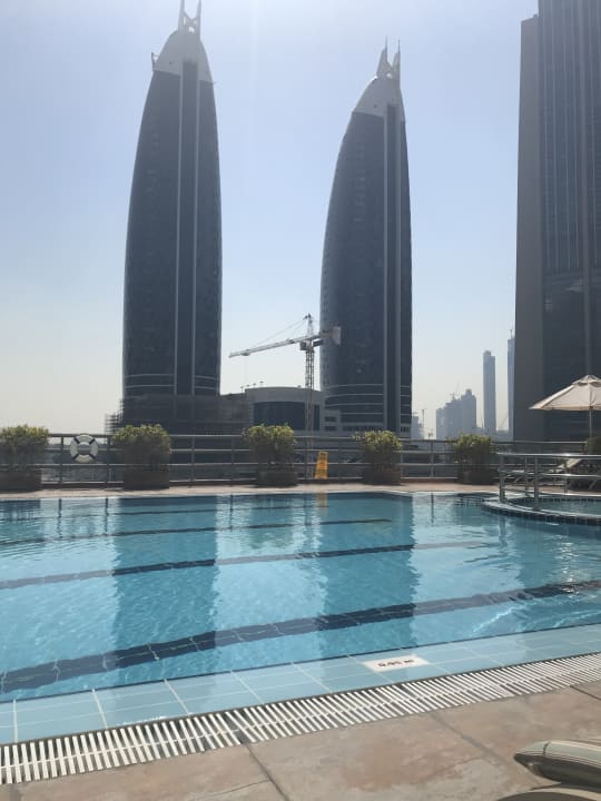 Pool Rose Rayhaan by Rotana