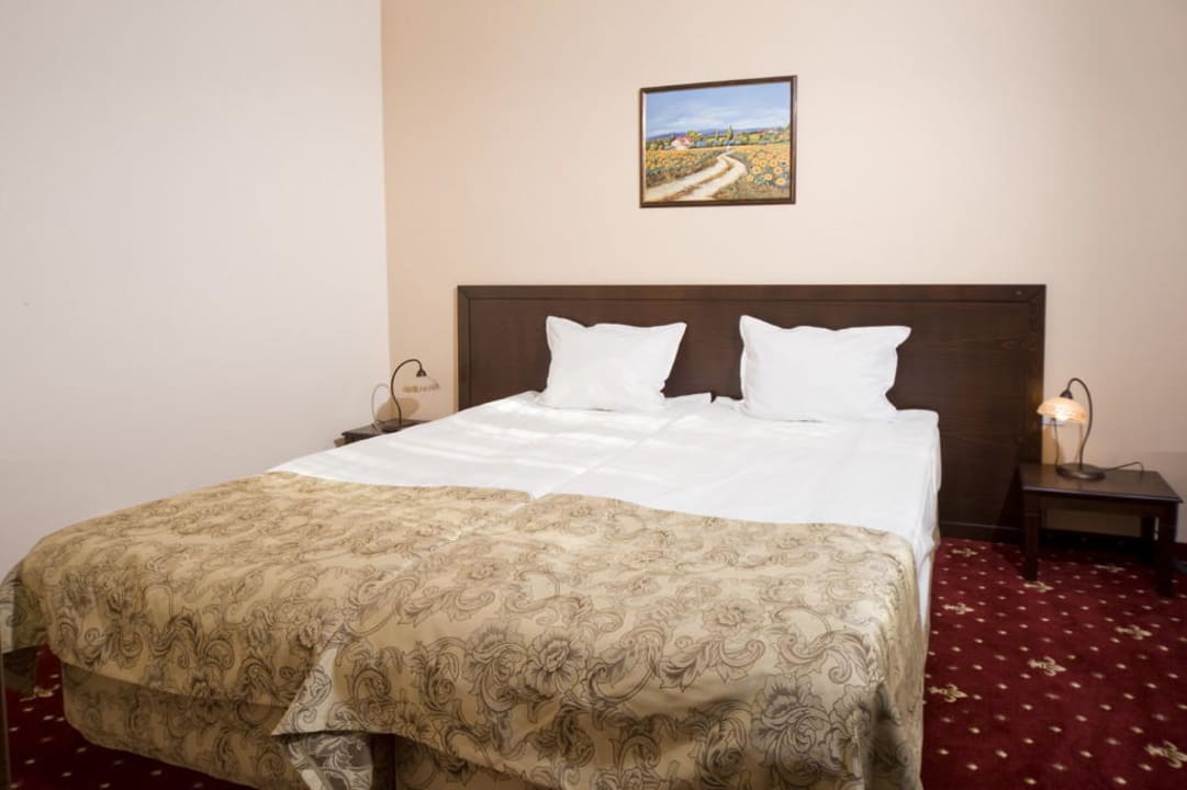 Apartment's Bedroom Aida Hotel