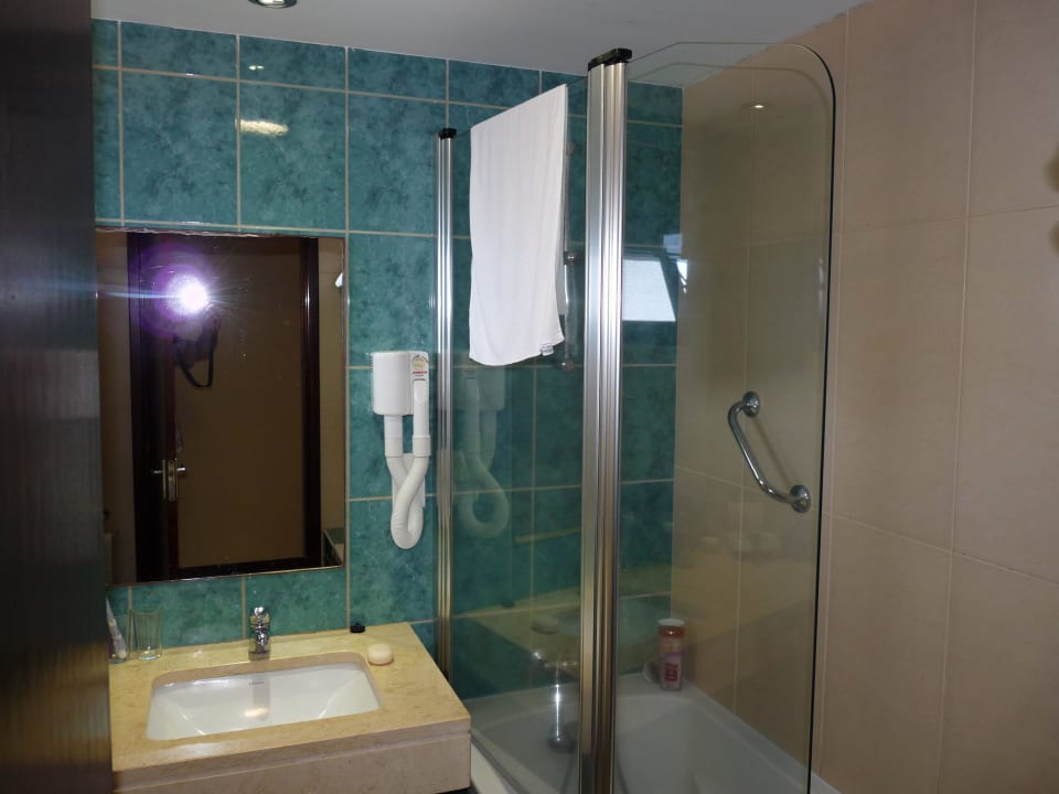 Izba - kúpeľňa Hotel Royal Orchid