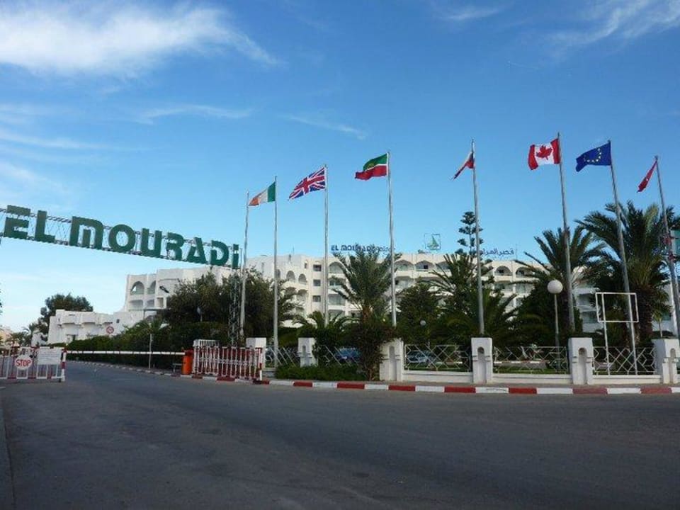 Hoteleinfahrt Hotel El Mouradi Port El Kantaoui