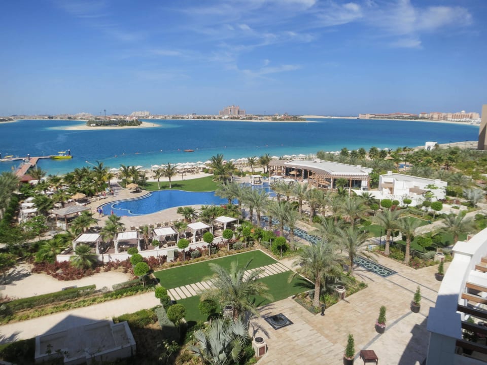 Blick aus einem Zimmer mit Palm View (Zimmer 308) Waldorf Astoria Dubai Palm Jumeirah