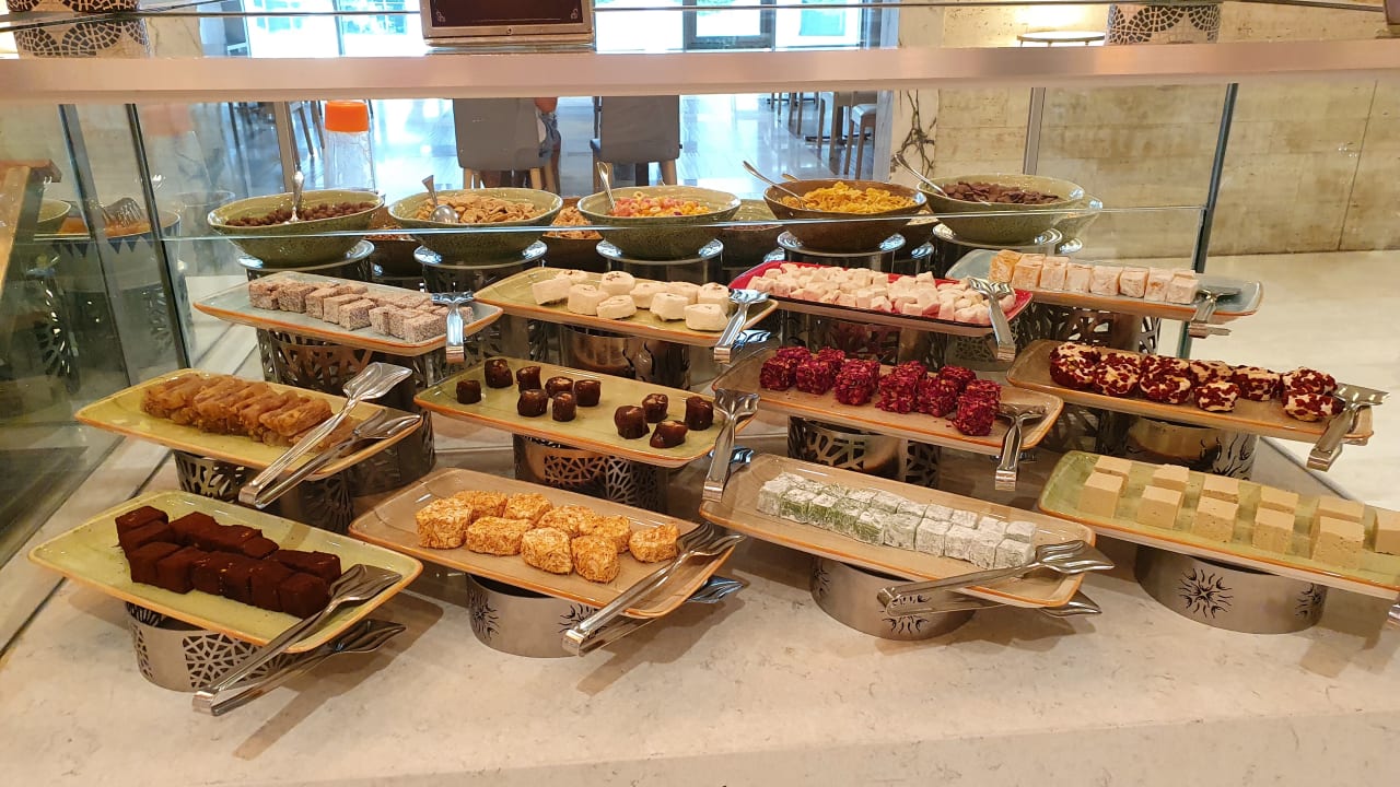 Gastro Acanthus Cennet Barut Collection