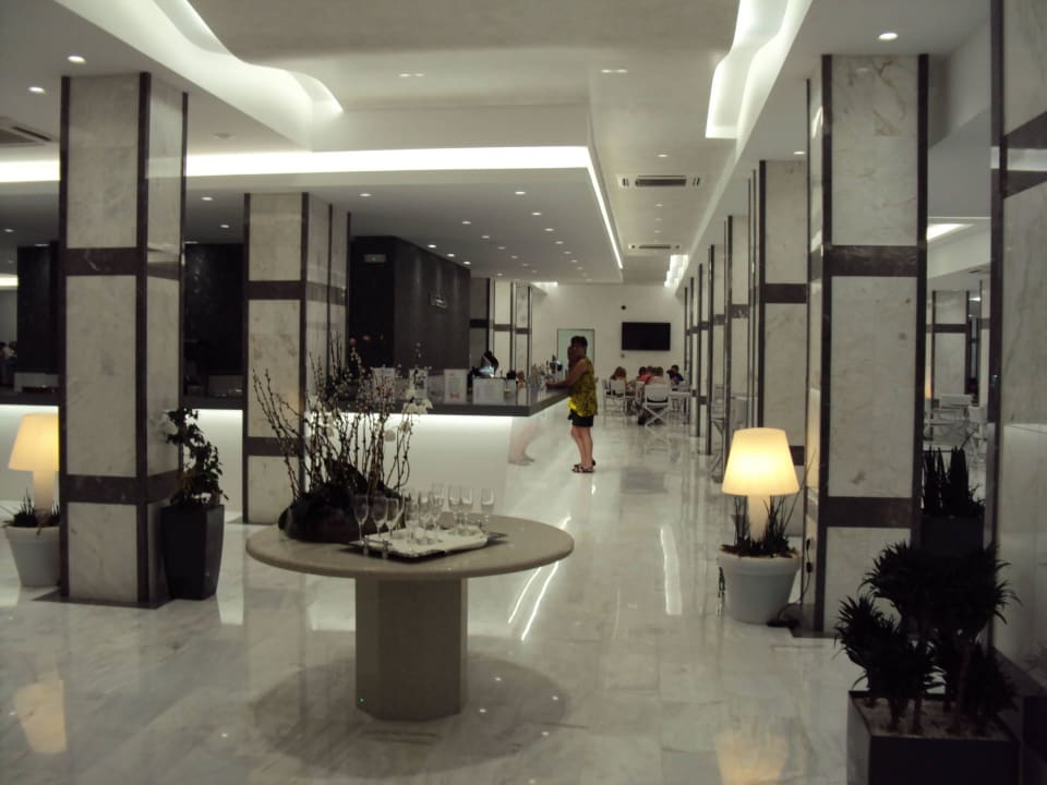 Lobby mit Bellvedere Bar Rhodos Horizon Resort
