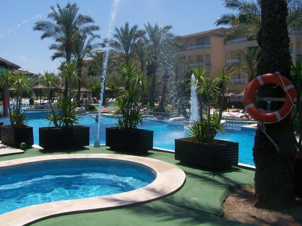 Pool Prinsotel La Dorada