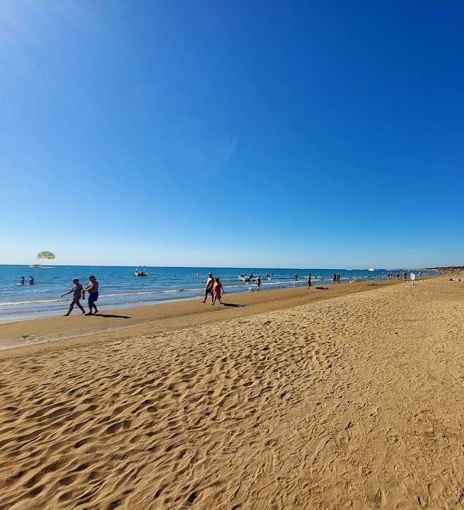 Strand Dream Family Club