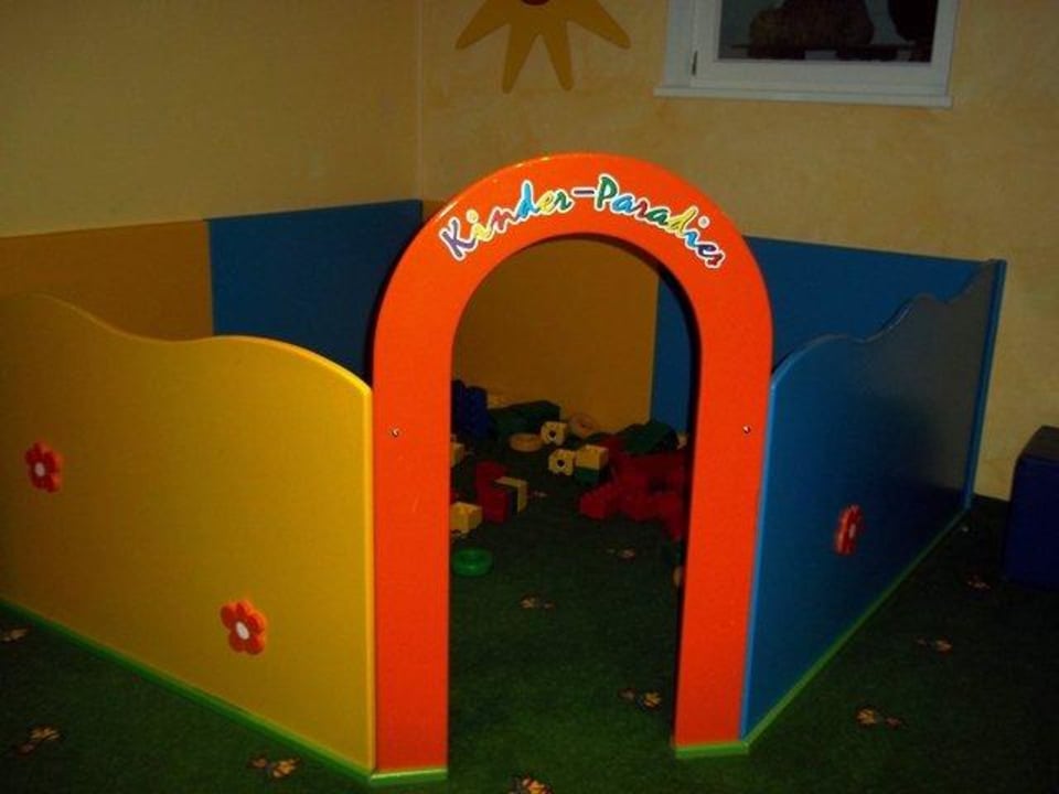 Kinderspielecke im Untergeschoss Alphotel Tyrol