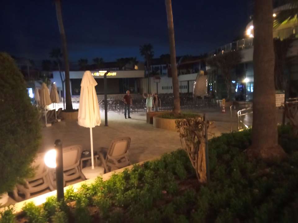 Pool VONRESORT Golden Coast