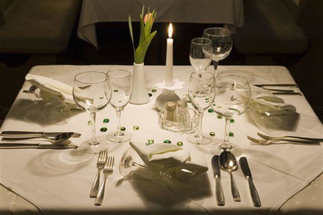 Tisch Deco Palmengarten Hotel Gstör