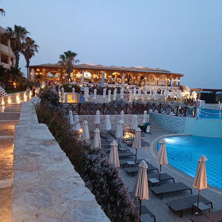 Außenansicht Hotel Kalithea Horizon Royal