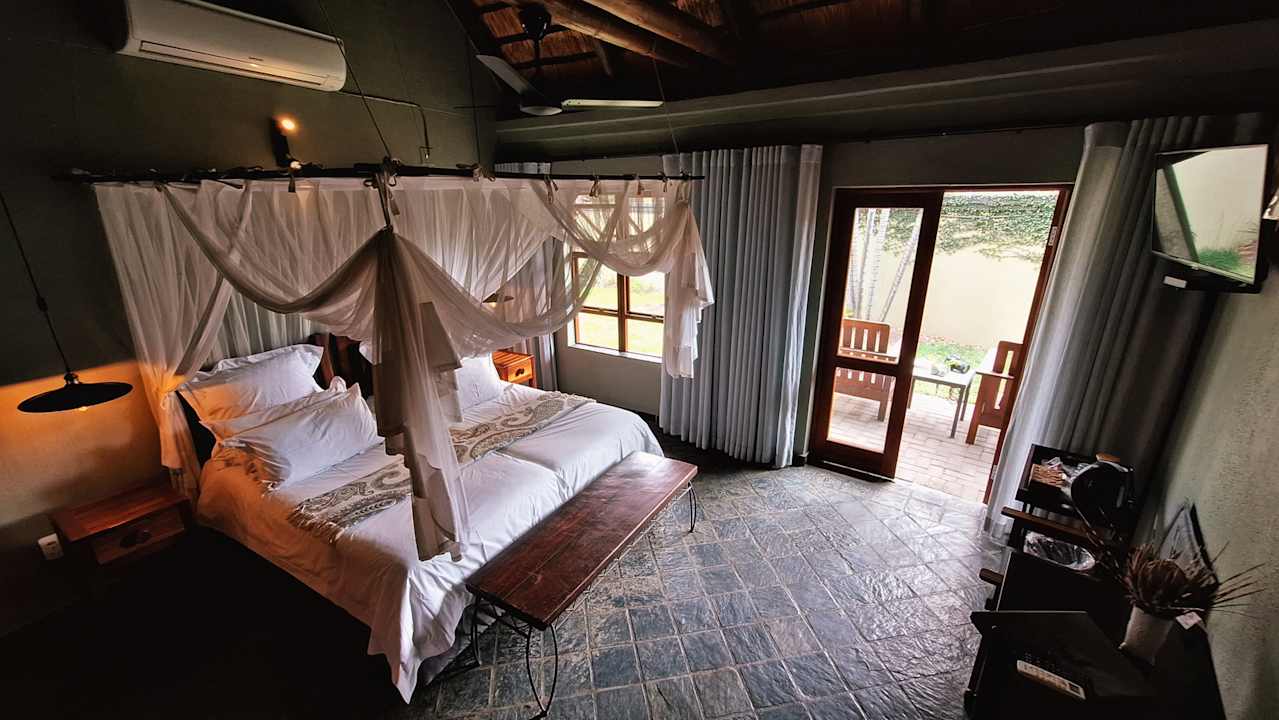 Zimmer La Lechere Guest House