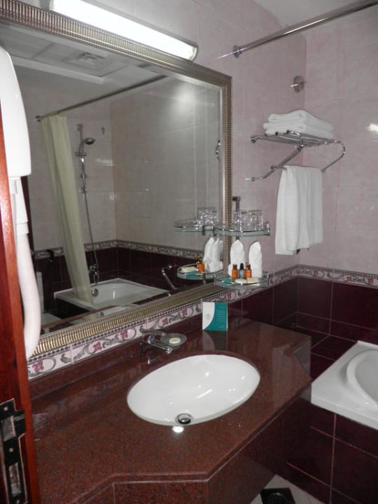 Badezimmer Waschbecken Lotus Retreat Hotel