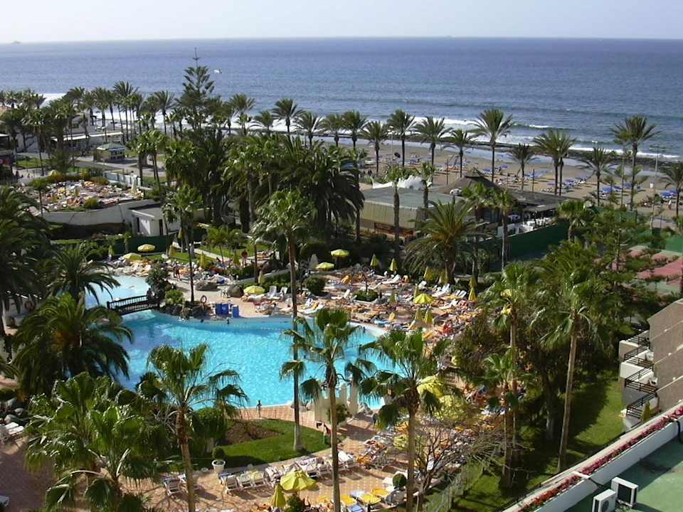 Aussenaufnahme Poolanlage H10 Las Palmeras