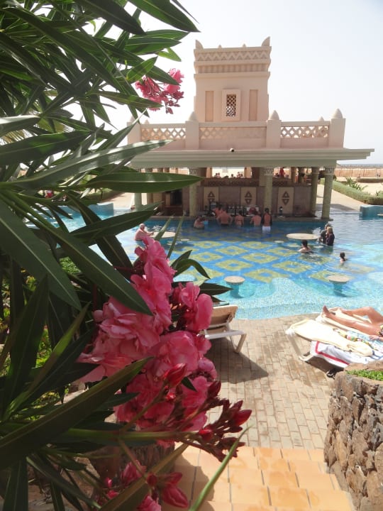 Blick auf die Poolbar Hotel Riu Touareg