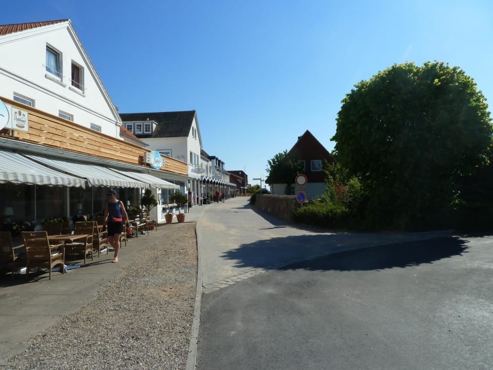 Straße zum Strand Hotel Hohwachter Hof