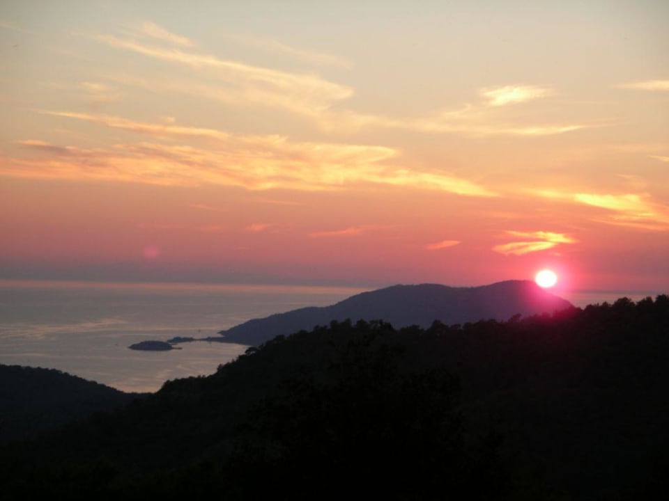 Sunset Bar - hier geht die Sonne unter - Montana Pine Resort