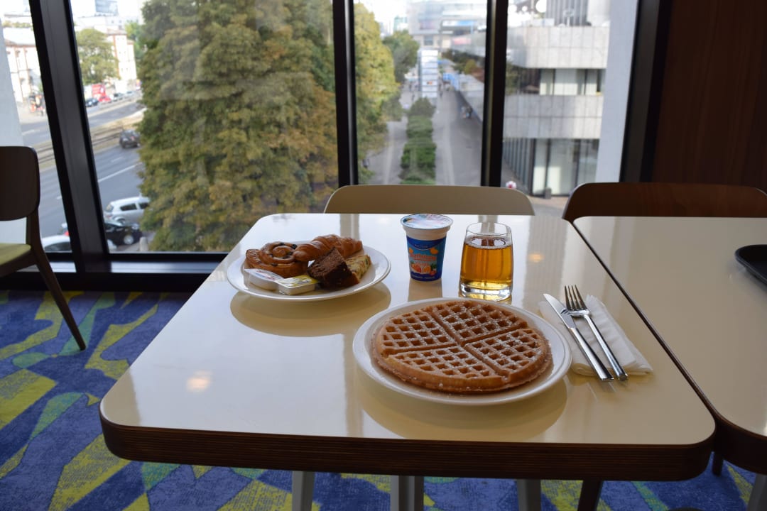 Restaurant des Hotels Hampton by Hilton Warsaw City Centre