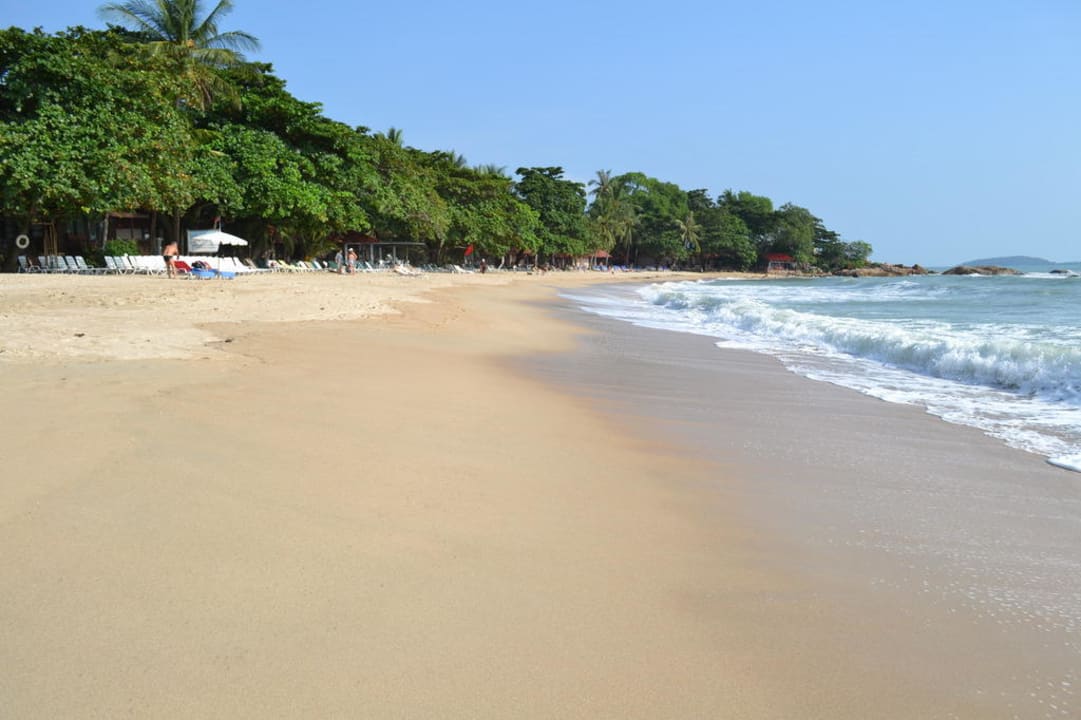 Sehr schöner Strandabschnitt The Fair House Beach Resort