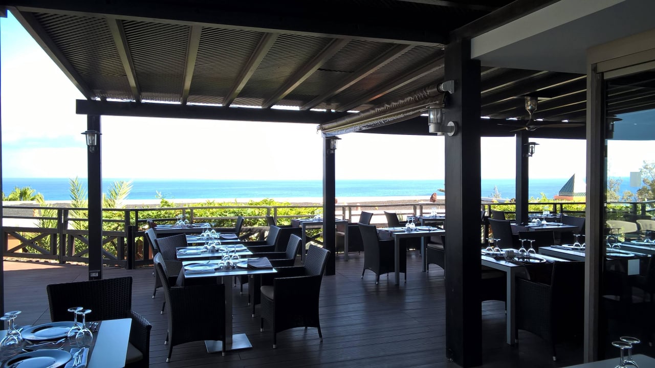 Terrasse des Büffetrestaurants Occidental Jandía Royal Level - Adults only