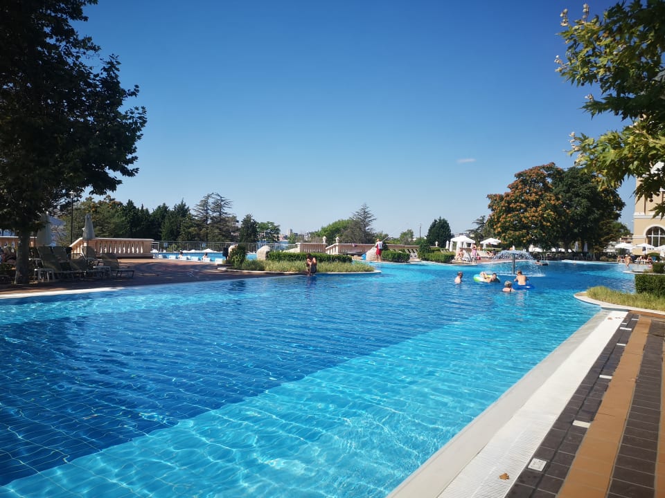 Pool Dreams Sunny Beach Resort & Spa