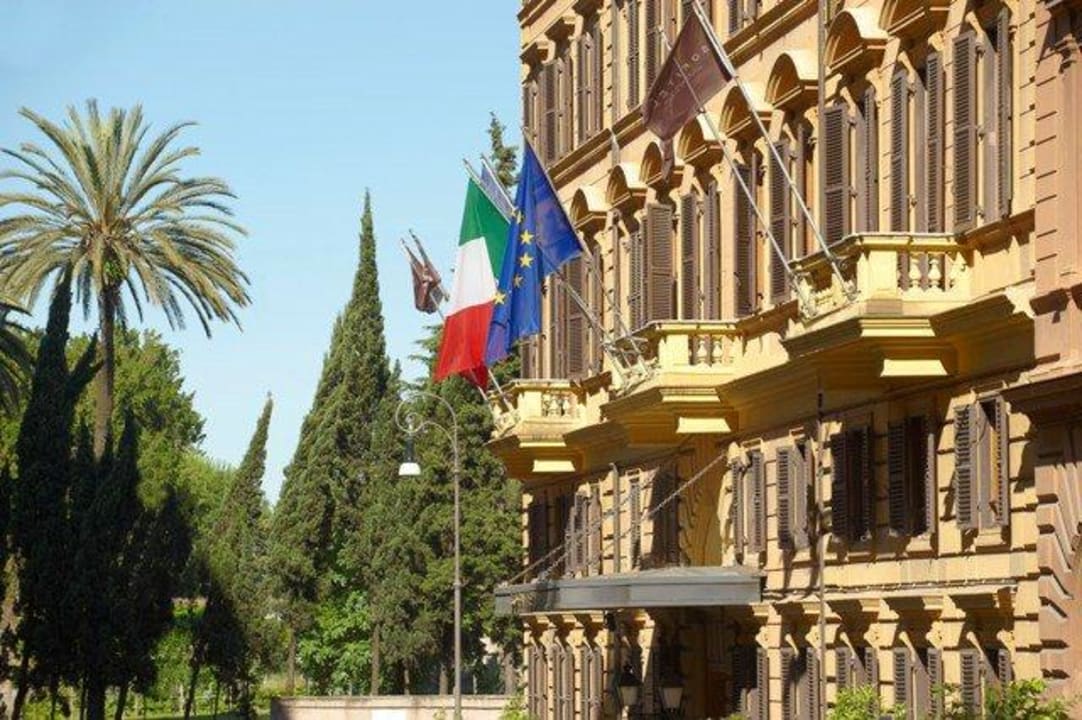Entrance Hotel Sofitel Rome Villa Borghese