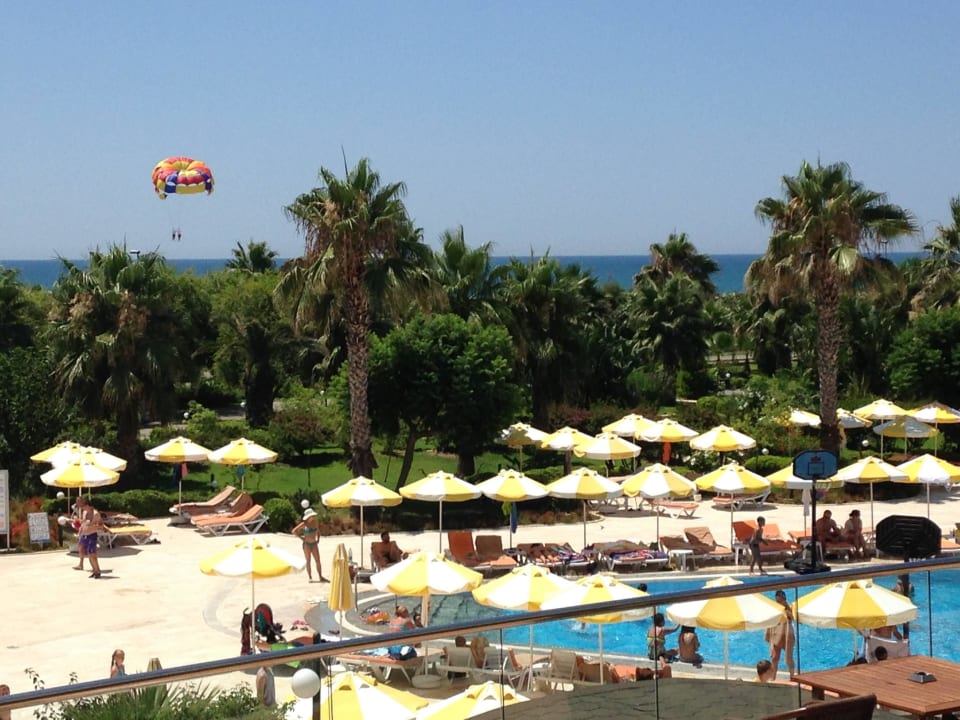 Aussicht auf den Pool VONRESORT Golden Coast