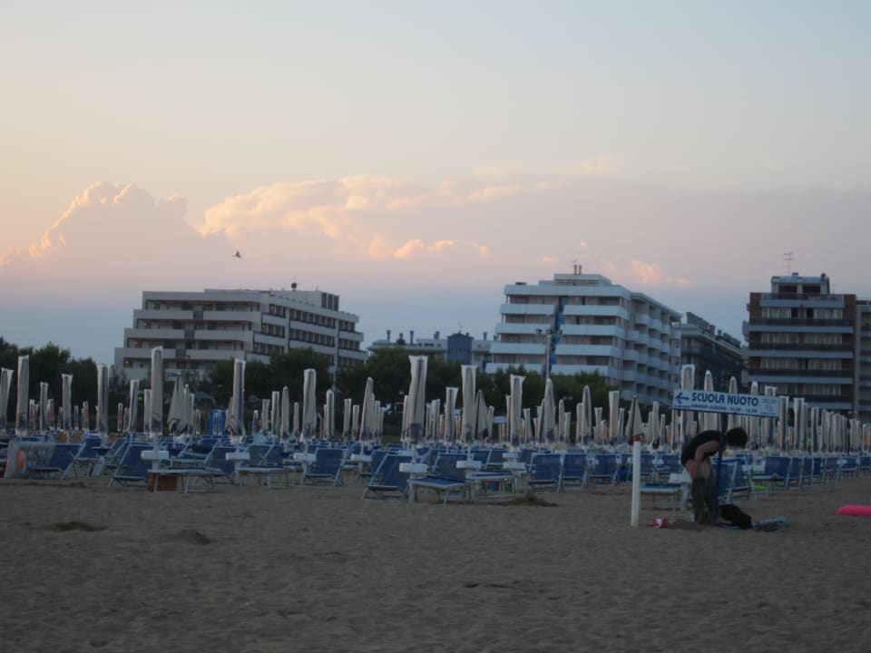 Hotel vom Strand aus Aparthotel Holiday