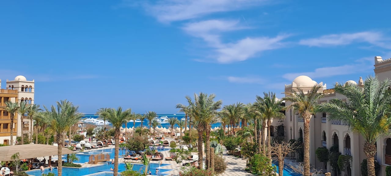 Gartenanlage The Grand Palace - Adults only