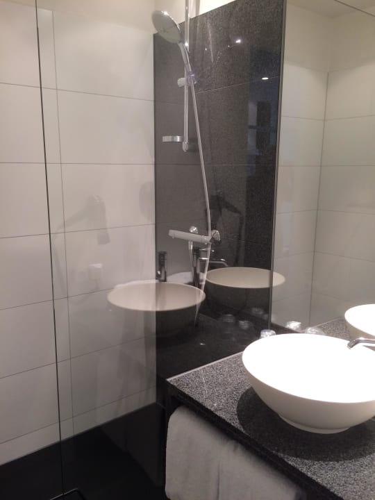 Bad Motel One Köln Waidmarkt