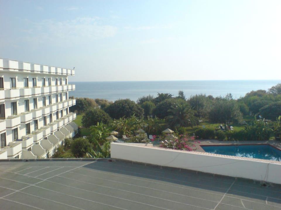 Hotelanlage Irene Palace Beach Resort Club alltoura