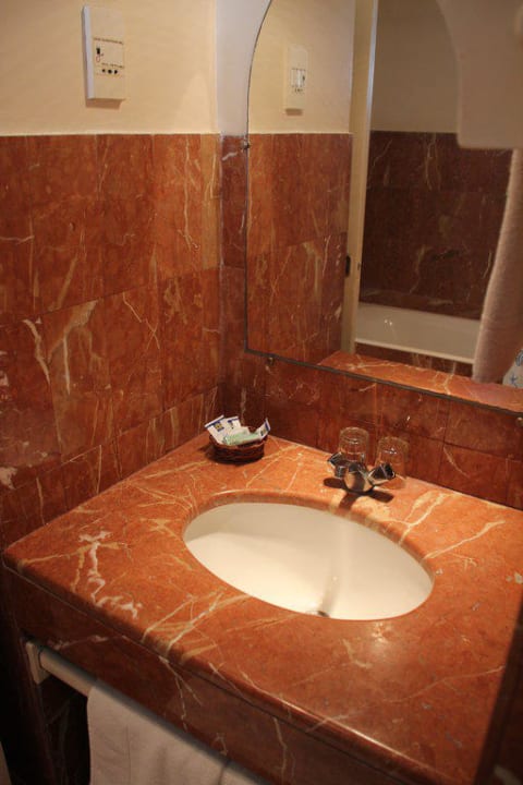 Bad Hotel Les Omayades