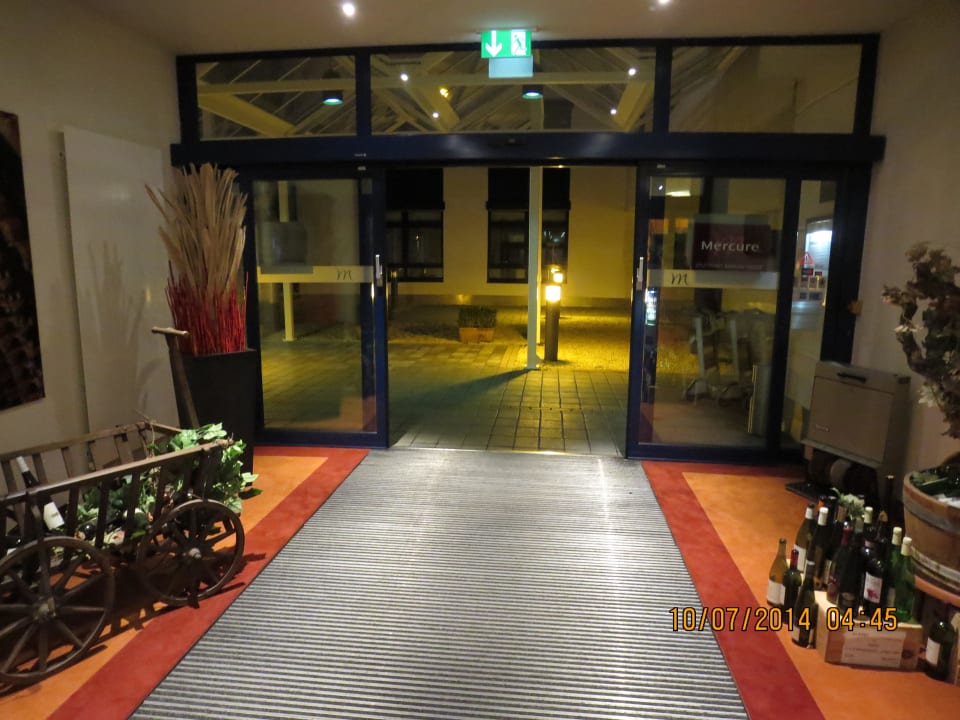 Treten Sie ein ....  Mercure Stuttgart Airport Mercure Hotel Stuttgart Airport Messe