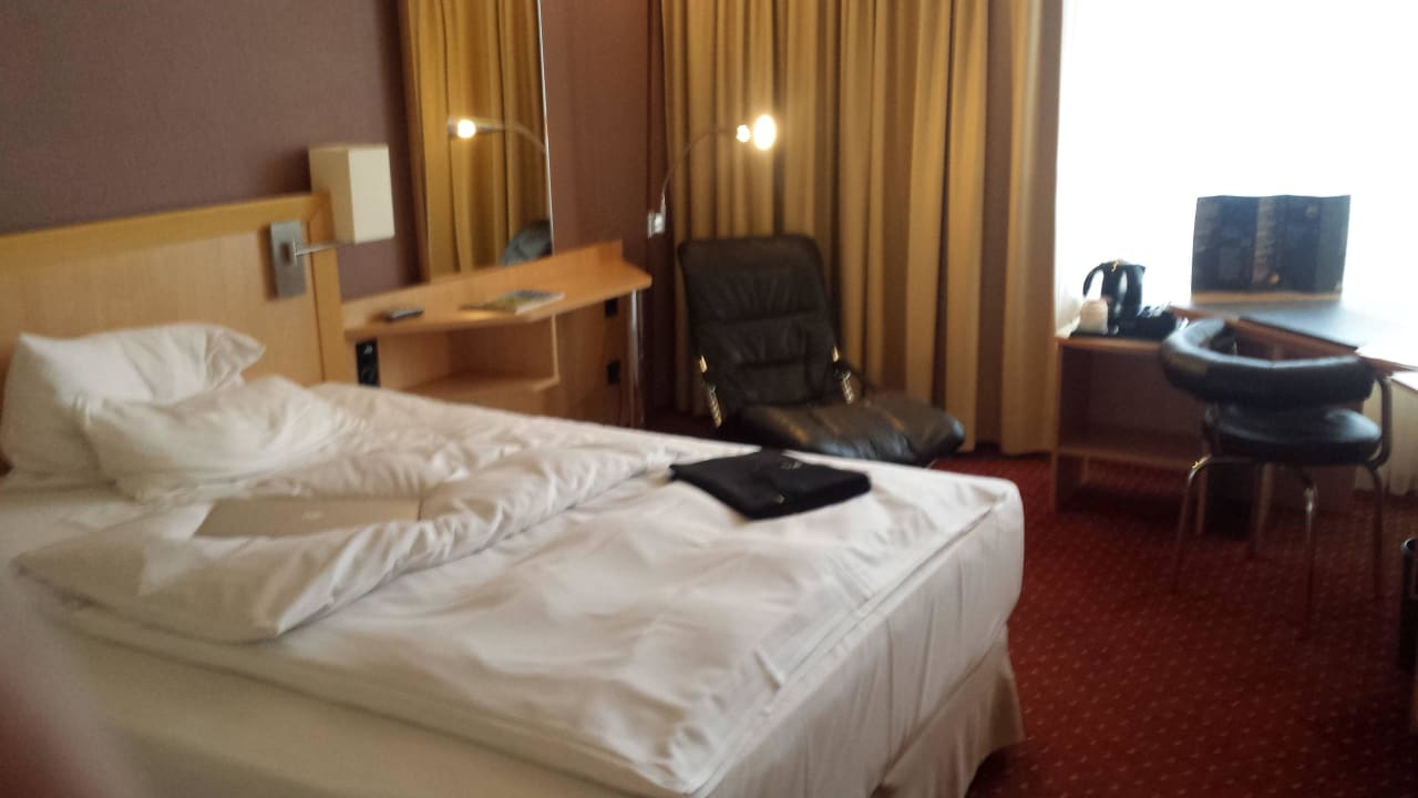 Mein Zimmer 596 - Ganz am Ende Hotel NH Leipzig Messe