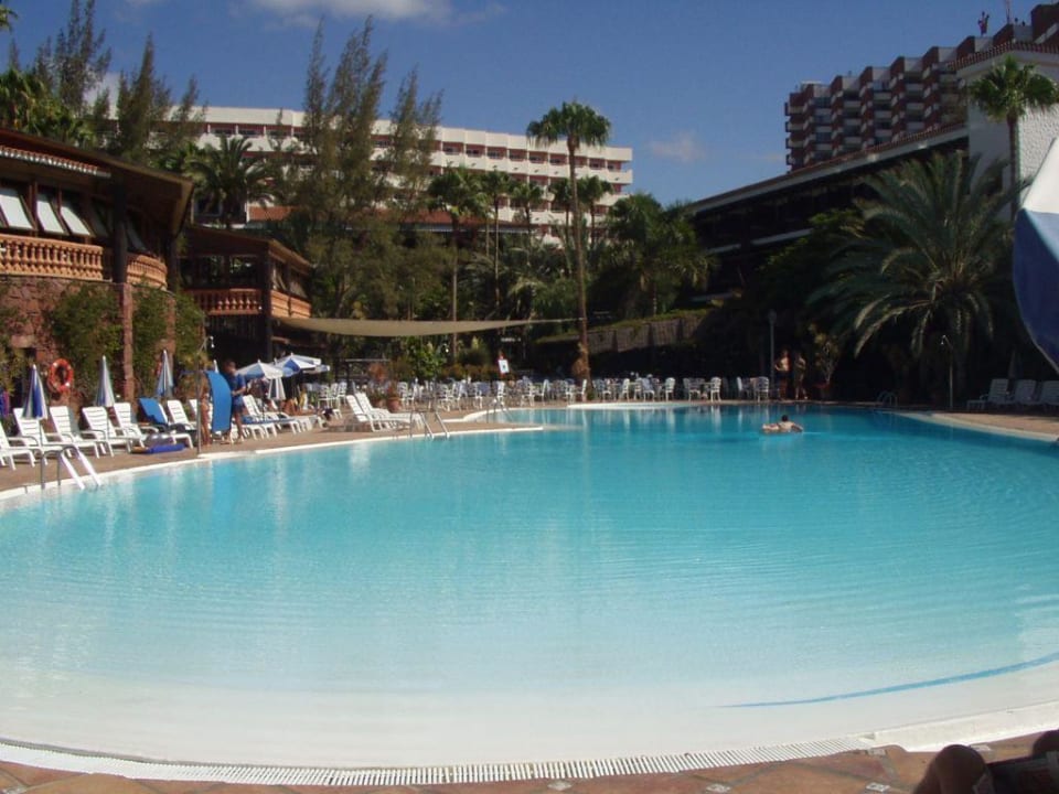 Der Pool Hotel Parque Tropical