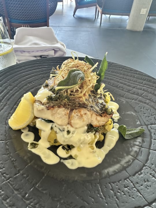 Gastro Outrigger Maldives Maafushivaru Resort