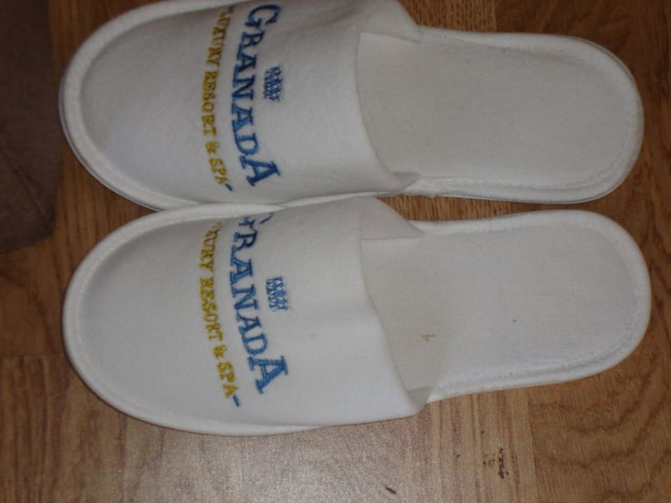 Pantoffel Granada Luxury Okurcalar