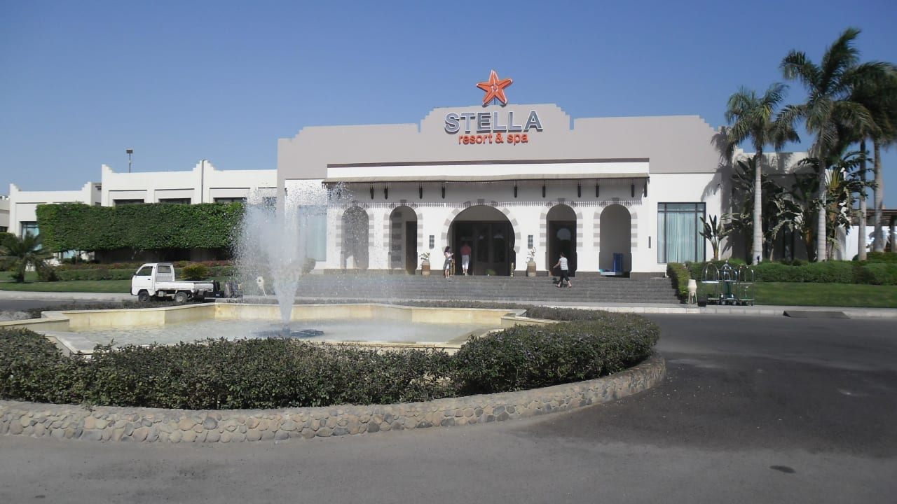 Ankunft - Haupteingang Stella Beach Resort & Spa Makadi Bay