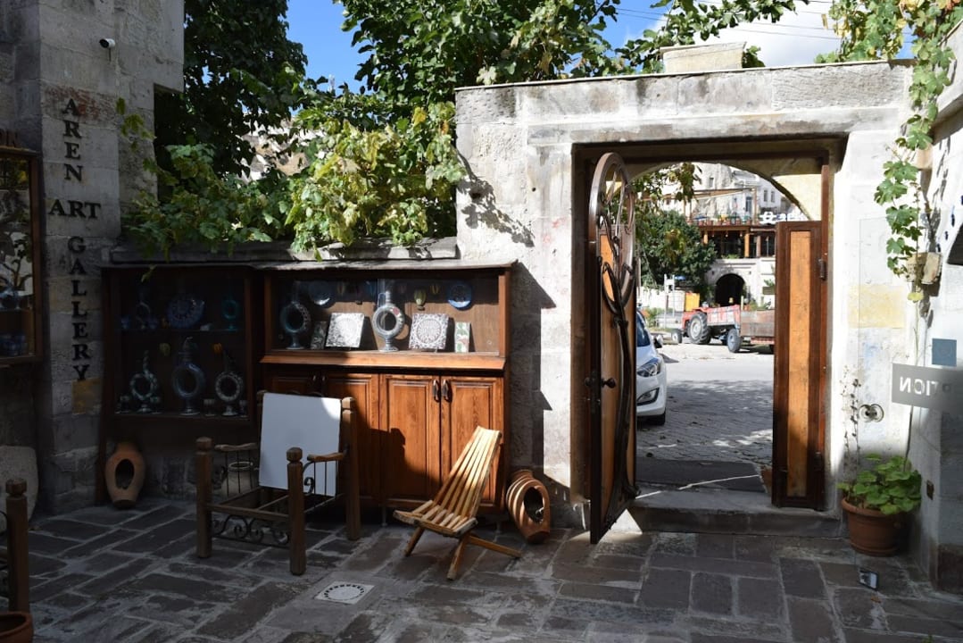 Außenansicht Aren Cave Hotel