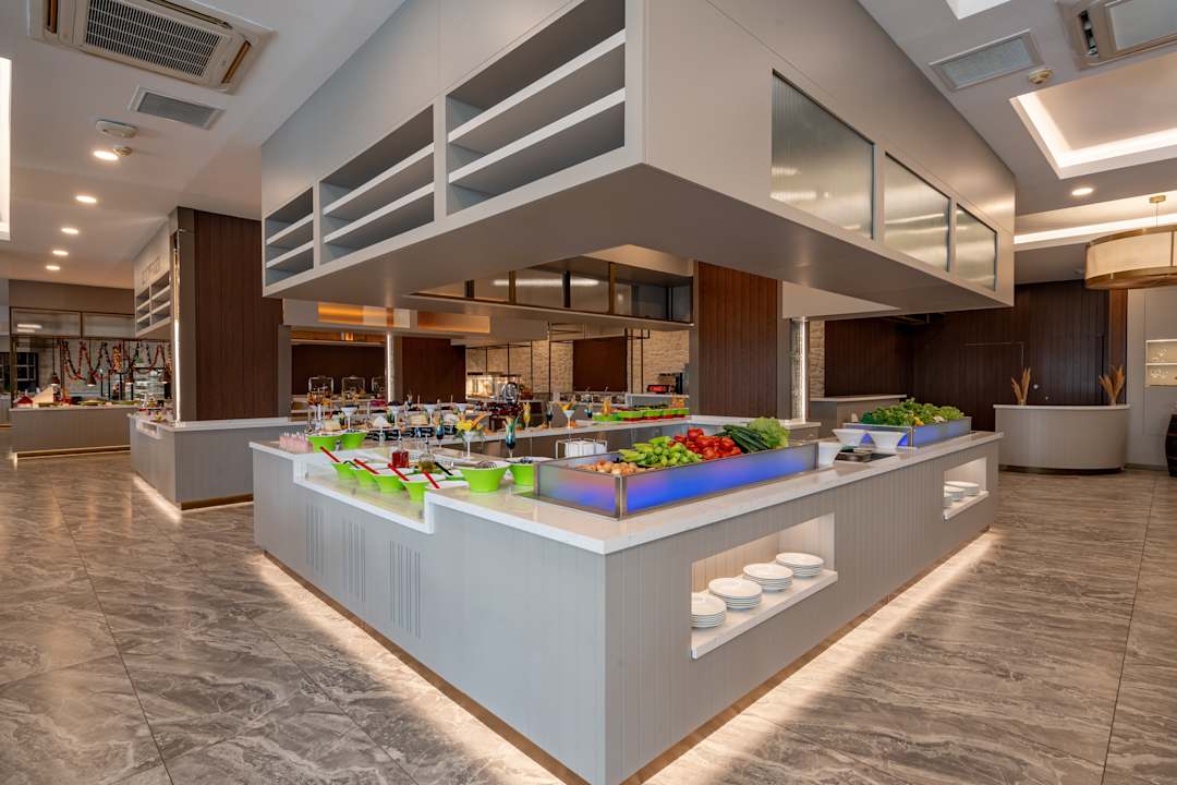 Gastro Justiniano Deluxe Resort