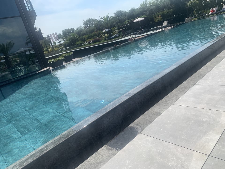 Pool Quellenhof Luxury Resort Lazise