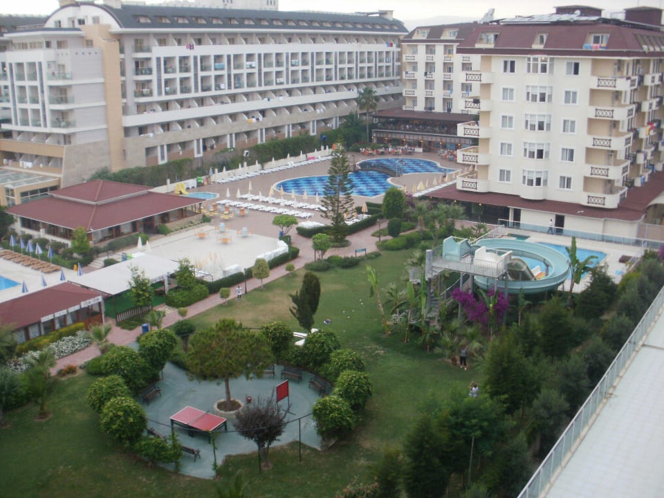 Ausblick Gartenanlage Hotel Titan Garden Telatiye Resort